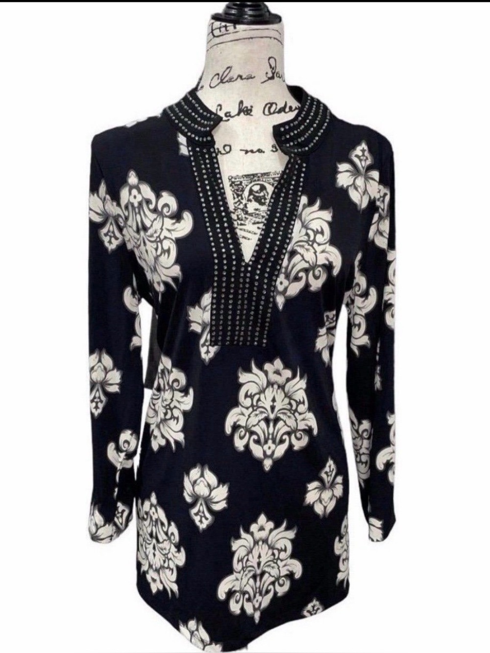 Charter Club Women’s 0X Black White Damask Rhinestone V-Neck Tunic Top